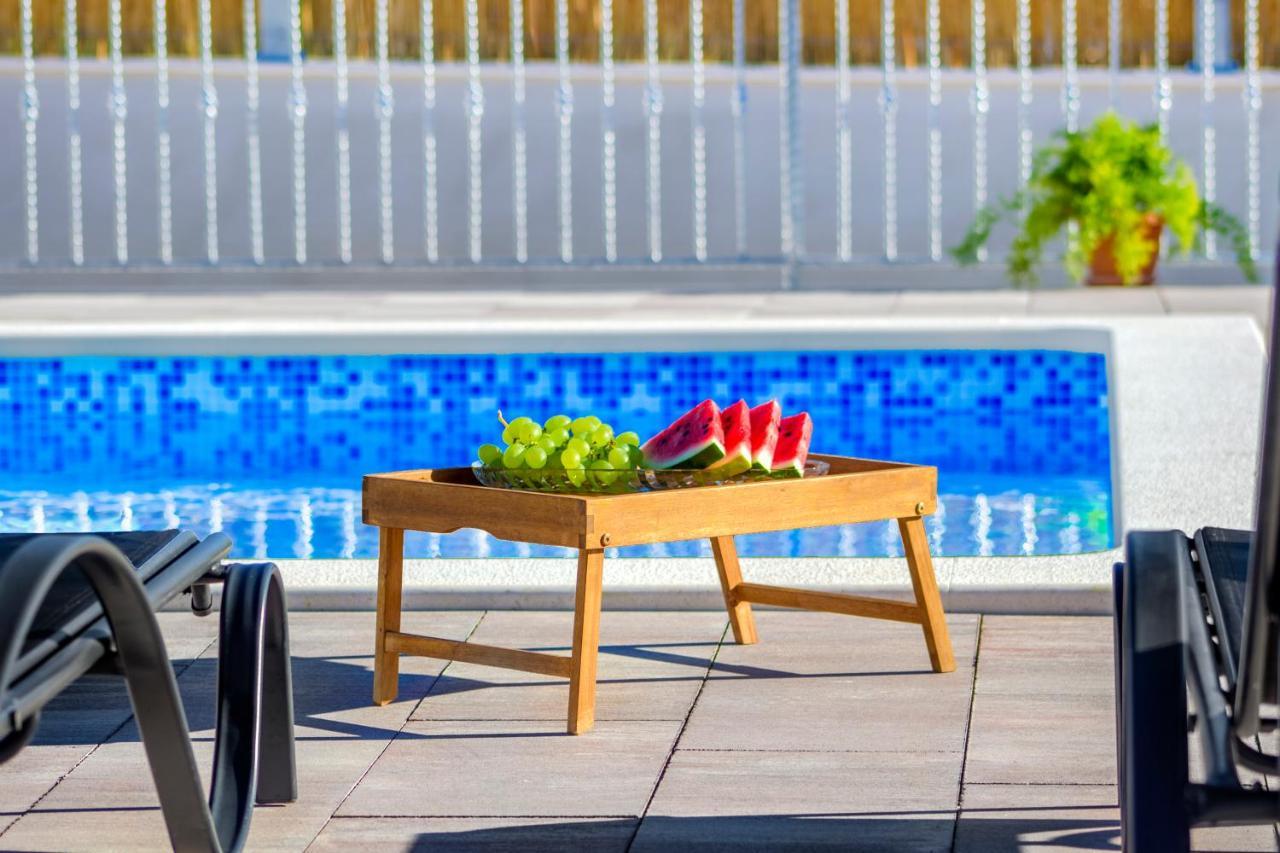 Dograde Villa Antonia With Heated Pool מראה חיצוני תמונה