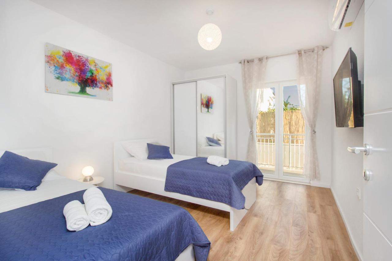 Dograde Villa Antonia With Heated Pool מראה חיצוני תמונה