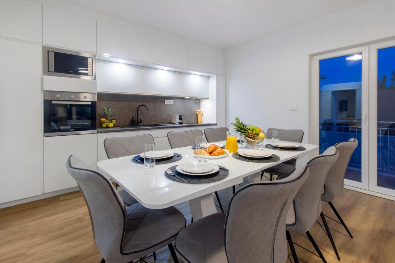 Dograde Villa Antonia With Heated Pool מראה חיצוני תמונה