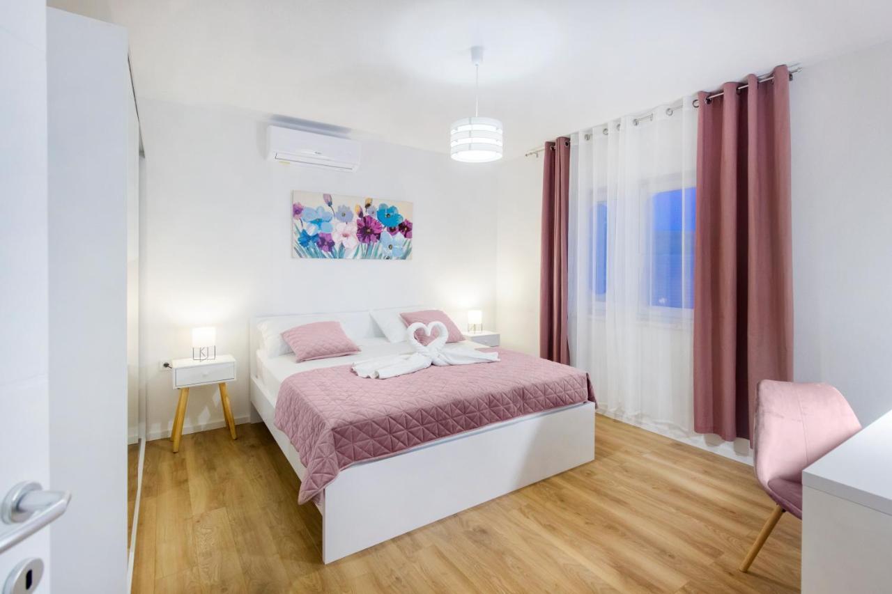 Dograde Villa Antonia With Heated Pool מראה חיצוני תמונה