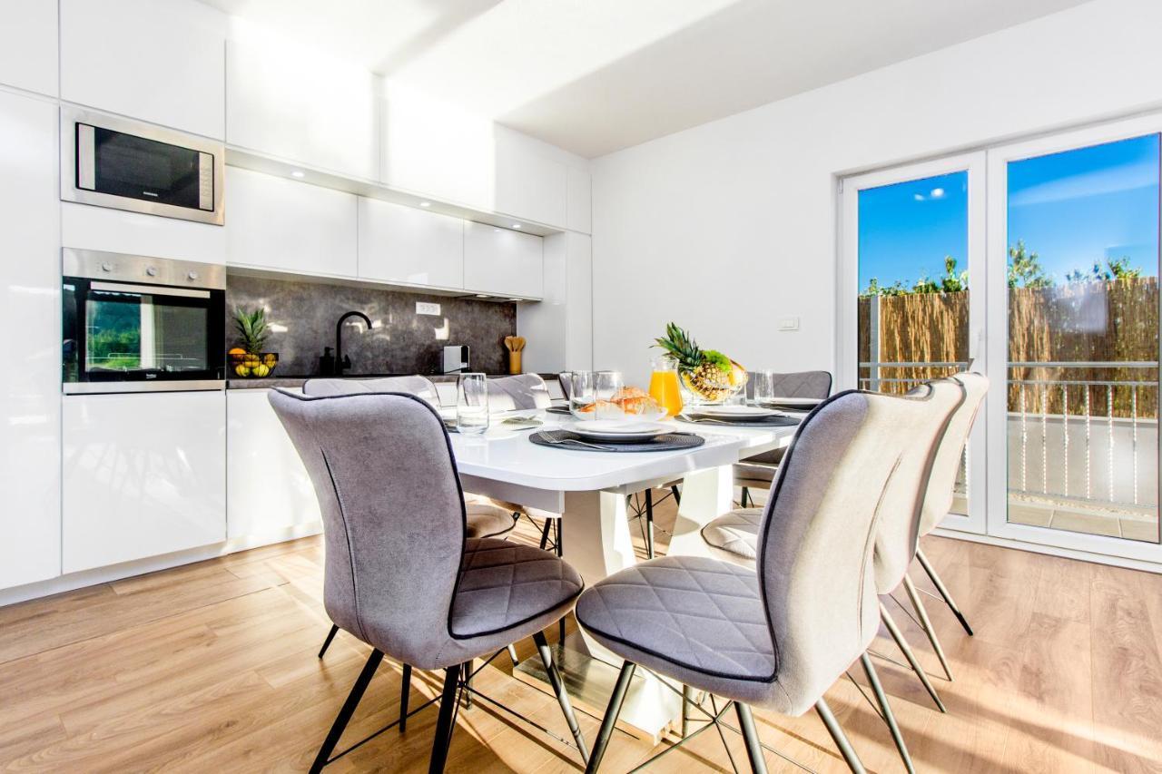 Dograde Villa Antonia With Heated Pool מראה חיצוני תמונה