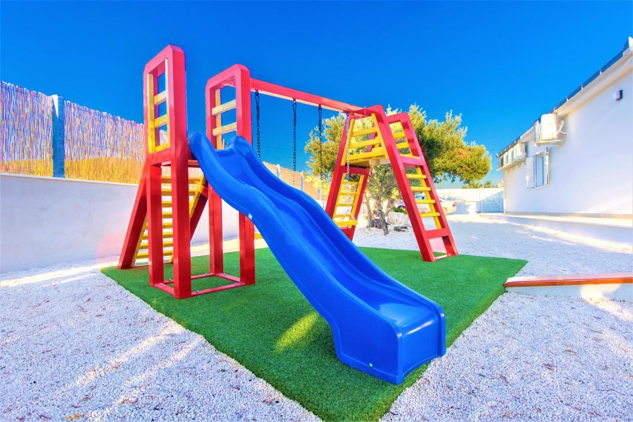 Dograde Villa Antonia With Heated Pool מראה חיצוני תמונה